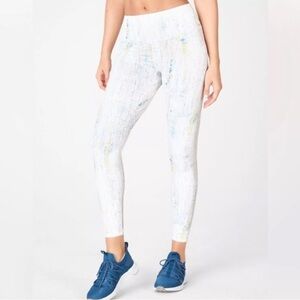 Powerhold Made Fabletics- White Reflective Crackle HighRise Leggings Medium EUC